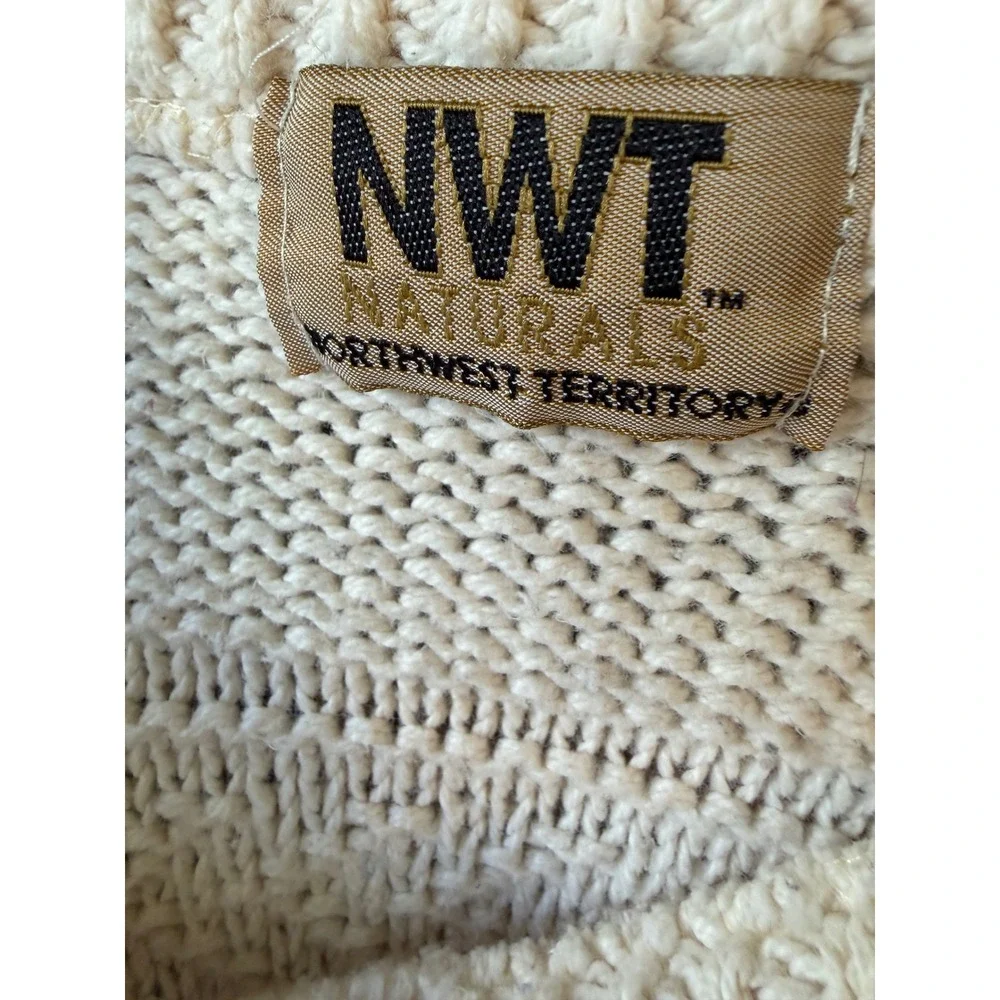 Northwest Territory noticeable hole